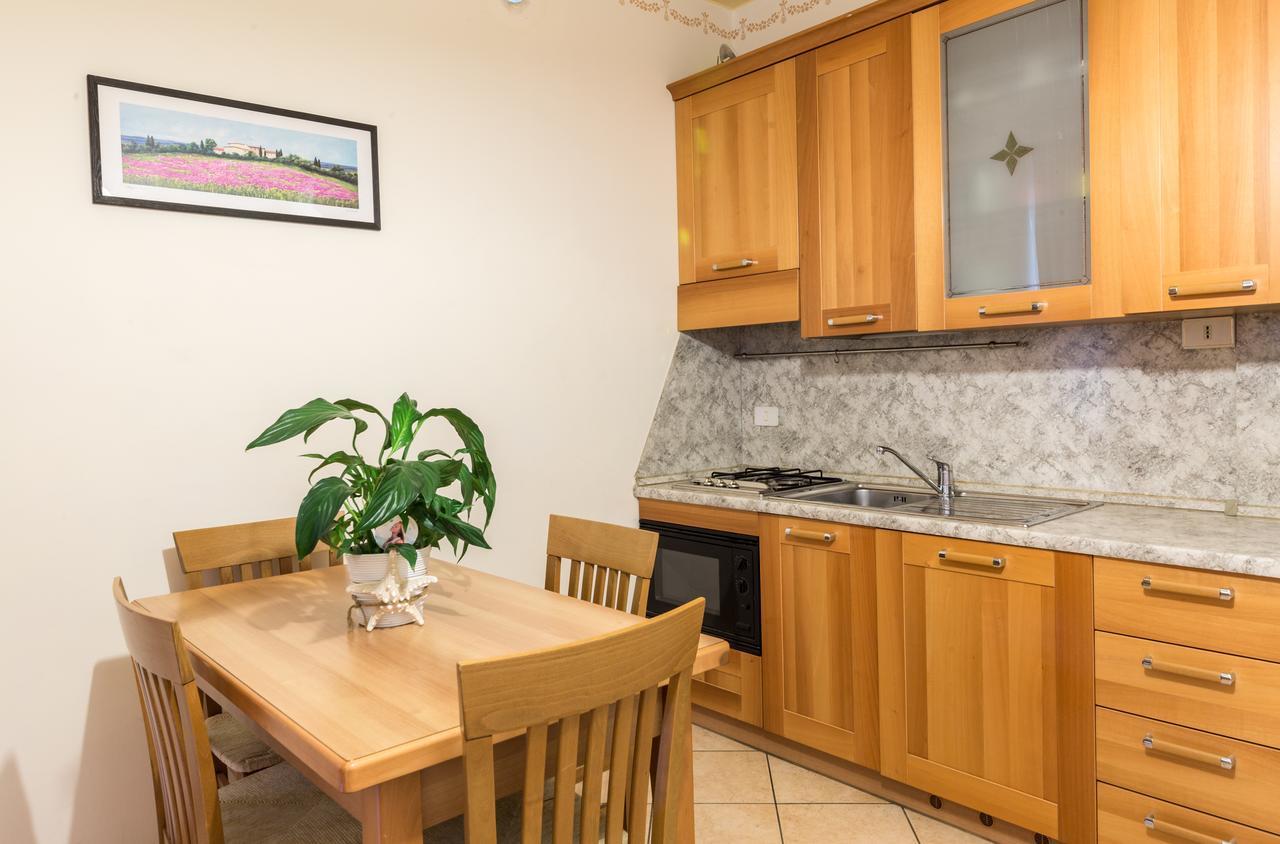 Residence California ลิโดดิเยโซโล ภายนอก รูปภาพ